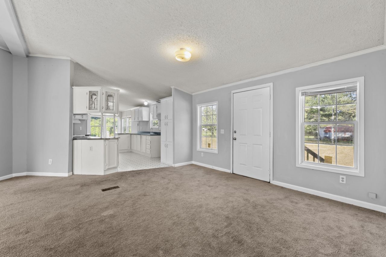 335 Hudson Road Photo 19