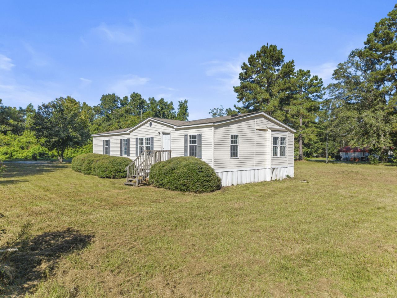 335 Hudson Road Photo 2