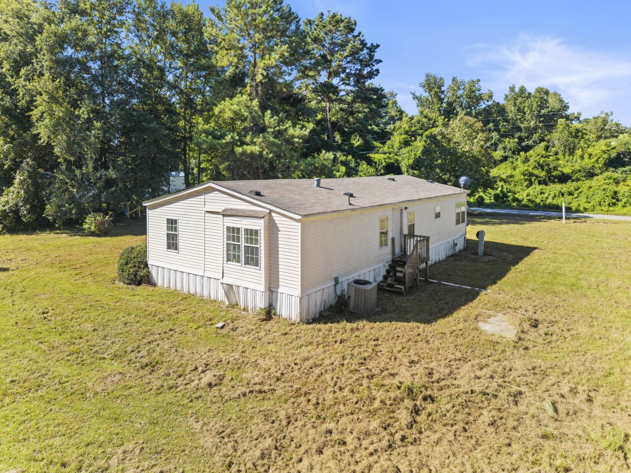 335 Hudson Road Photo 4