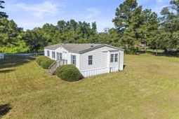 335 Hudson Road photo 4