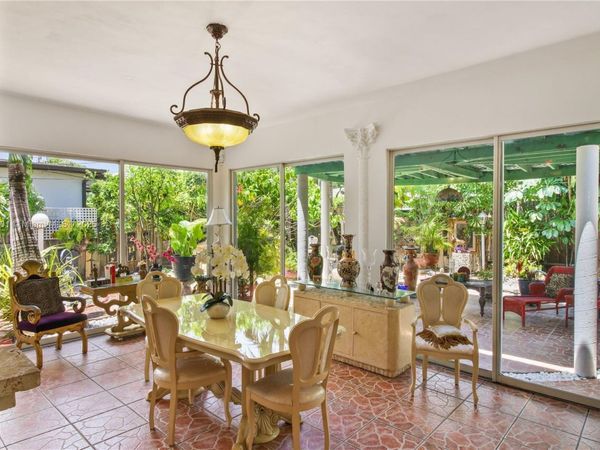 6101 SW 13th Ter, West Miami, FL 33144