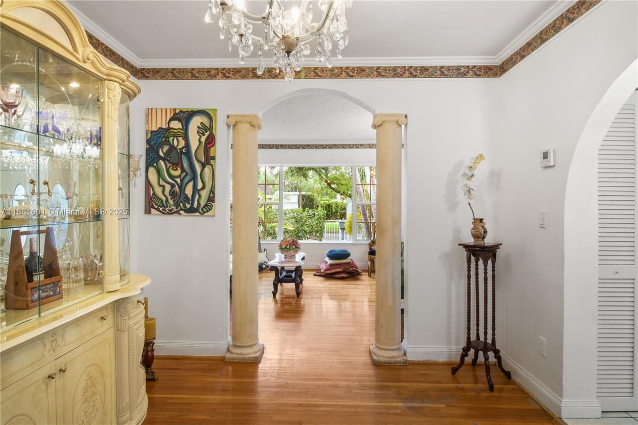 6101 SW 13th Ter, West Miami, FL 33144 Photo