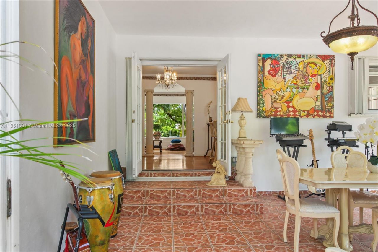 6101 SW 13th Ter, West Miami, FL 33144 Photo