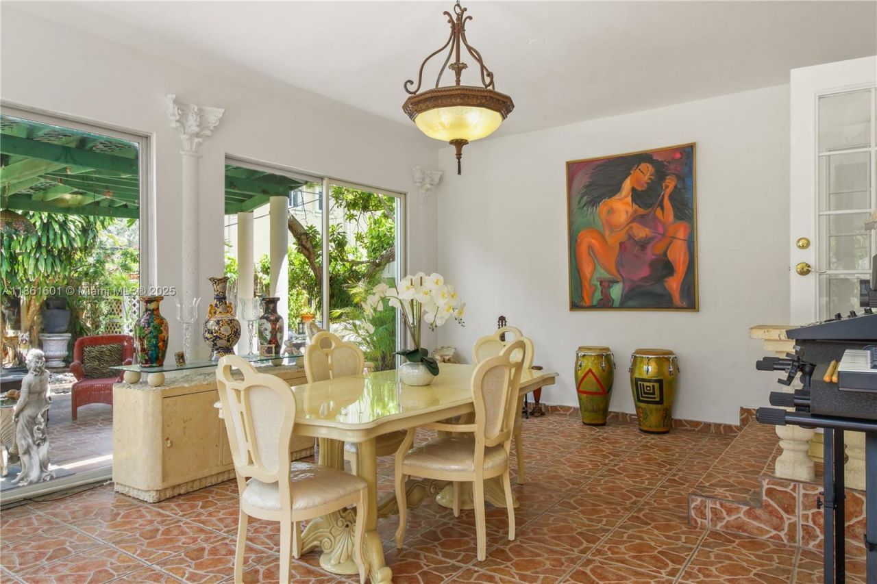 6101 SW 13th Ter, West Miami, FL 33144 Photo