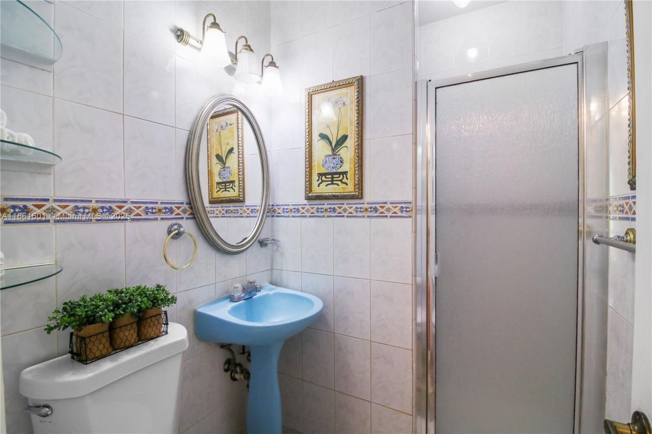 6101 SW 13th Ter, West Miami, FL 33144 Photo