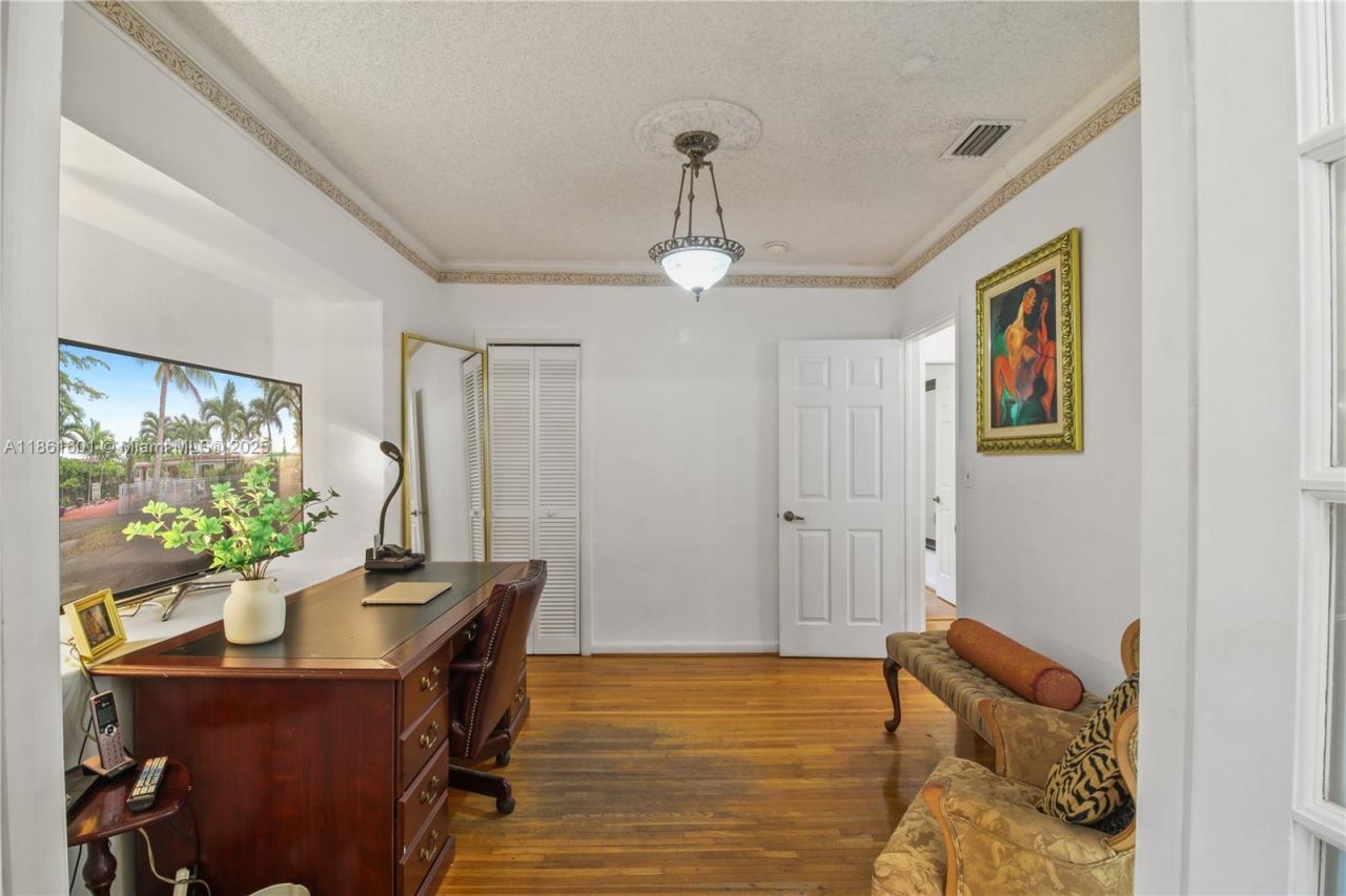 6101 SW 13th Ter, West Miami, FL 33144 Photo