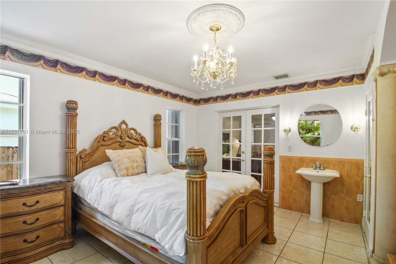 6101 SW 13th Ter, West Miami, FL 33144 Photo