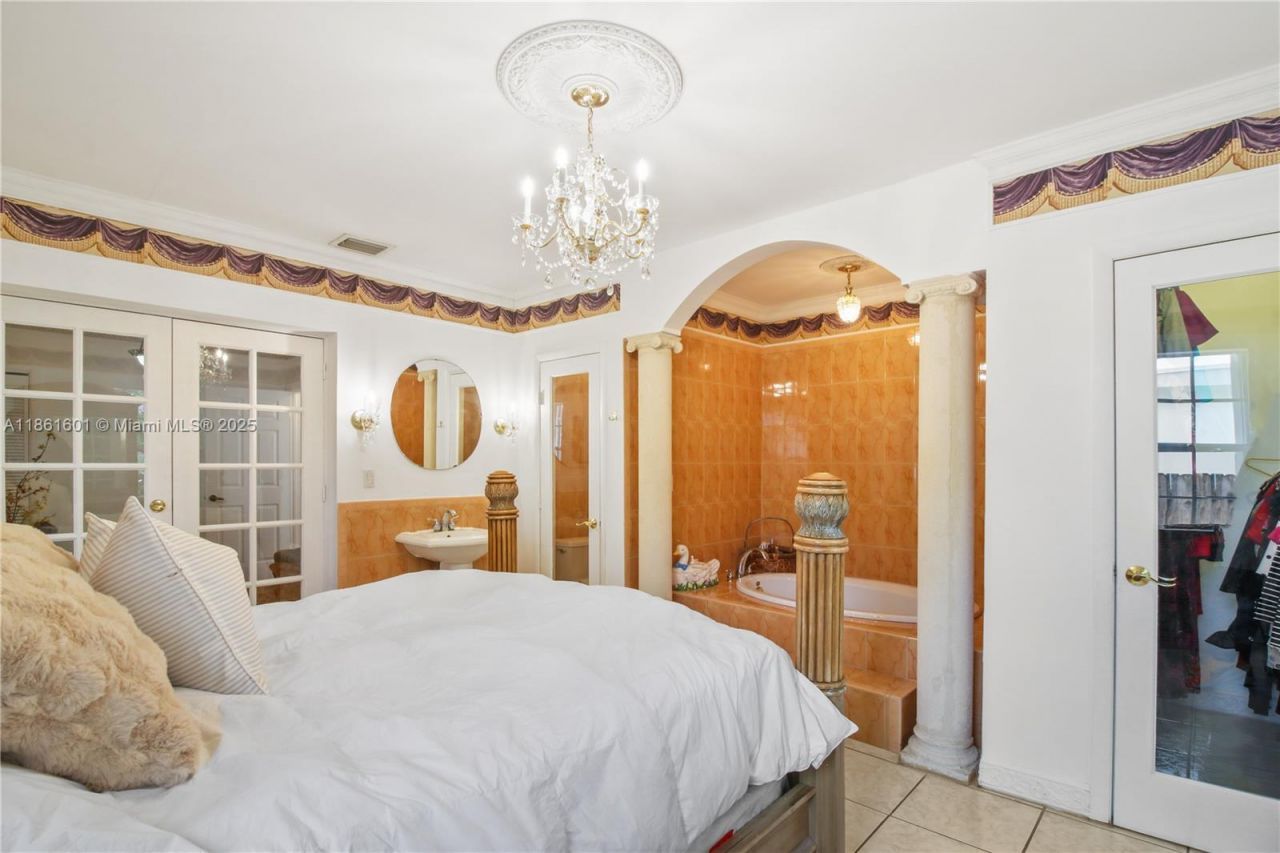 6101 SW 13th Ter, West Miami, FL 33144 Photo