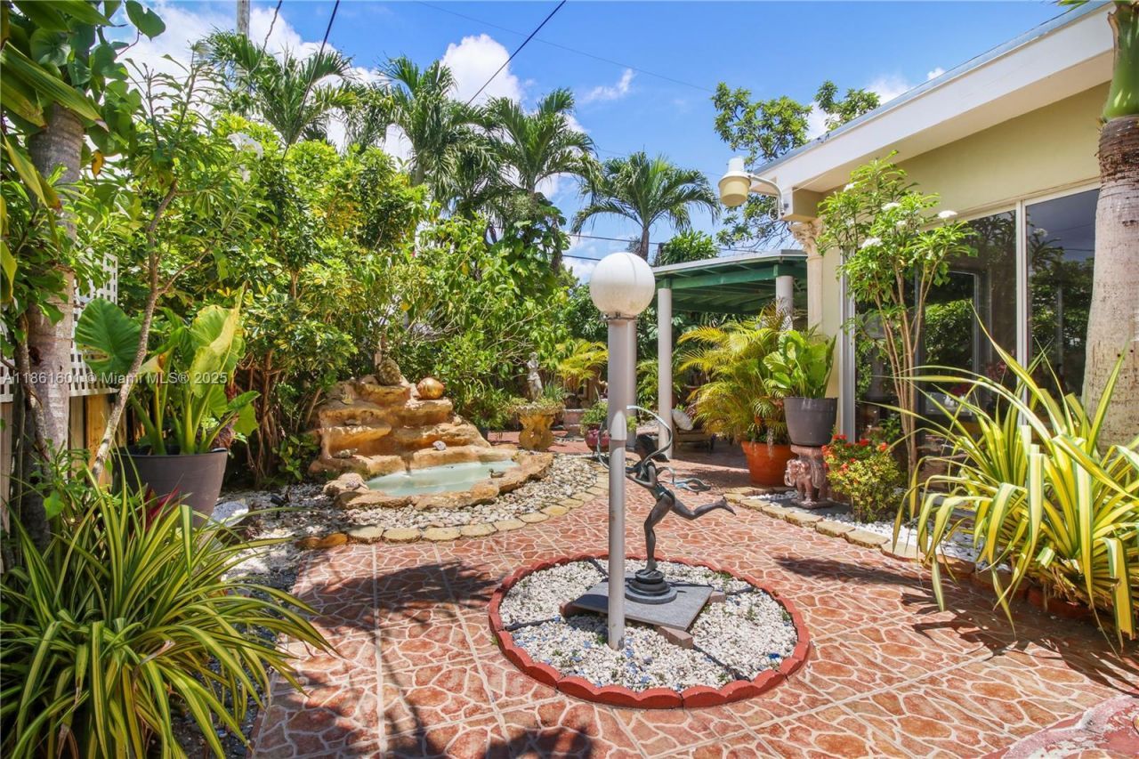 6101 SW 13th Ter, West Miami, FL 33144 Photo