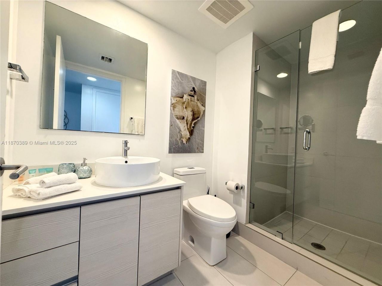 2602 E Hallandale Beach Blvd, Unit R2510, Hallandale Beach, FL 33009 Photo