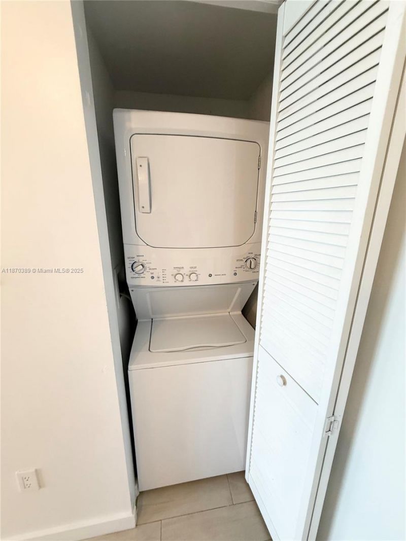 2602 E Hallandale Beach Blvd, Unit R2510, Hallandale Beach, FL 33009 Photo