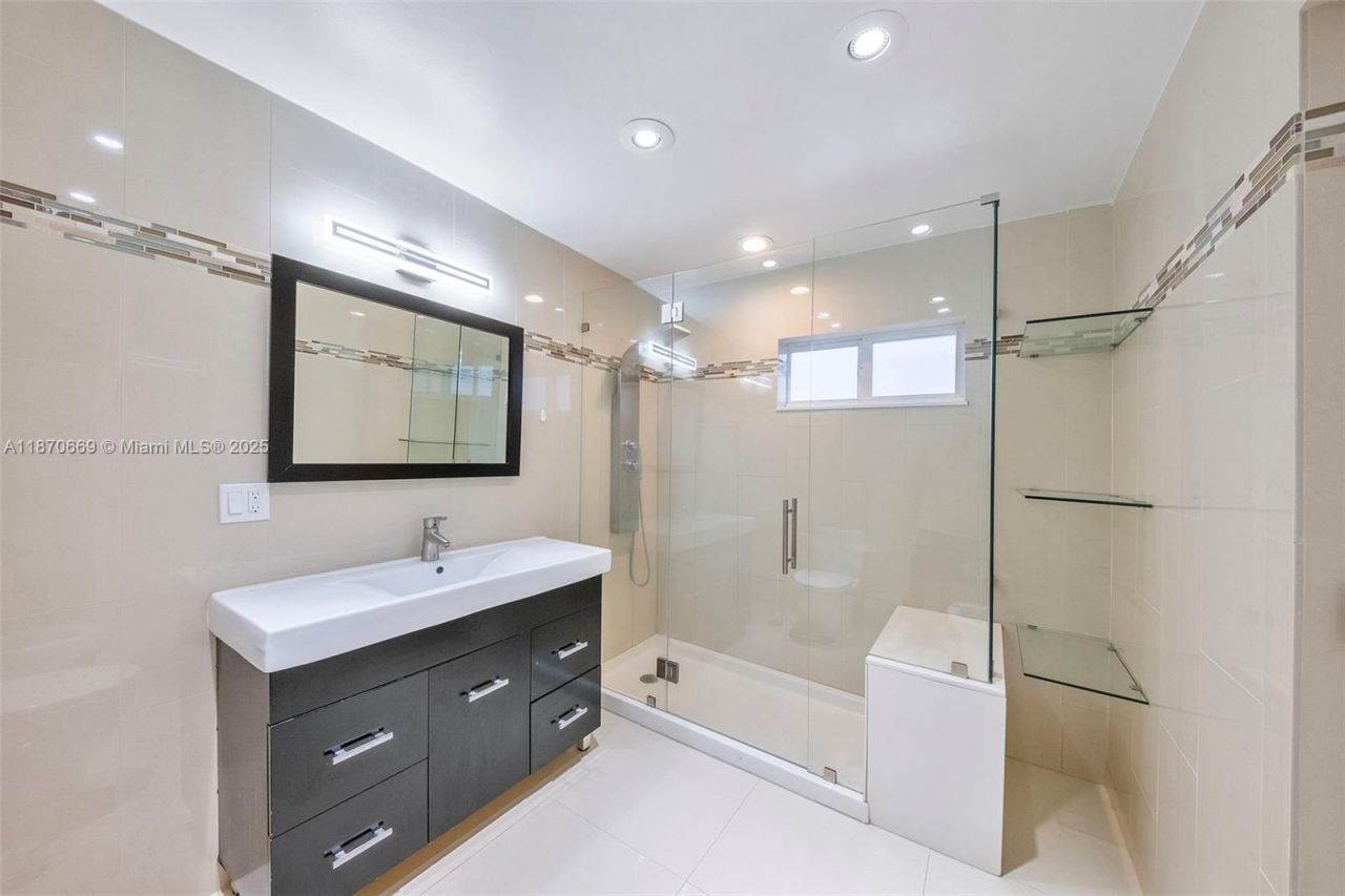 5291 SW 5th St, Miami, FL 33134 Photo