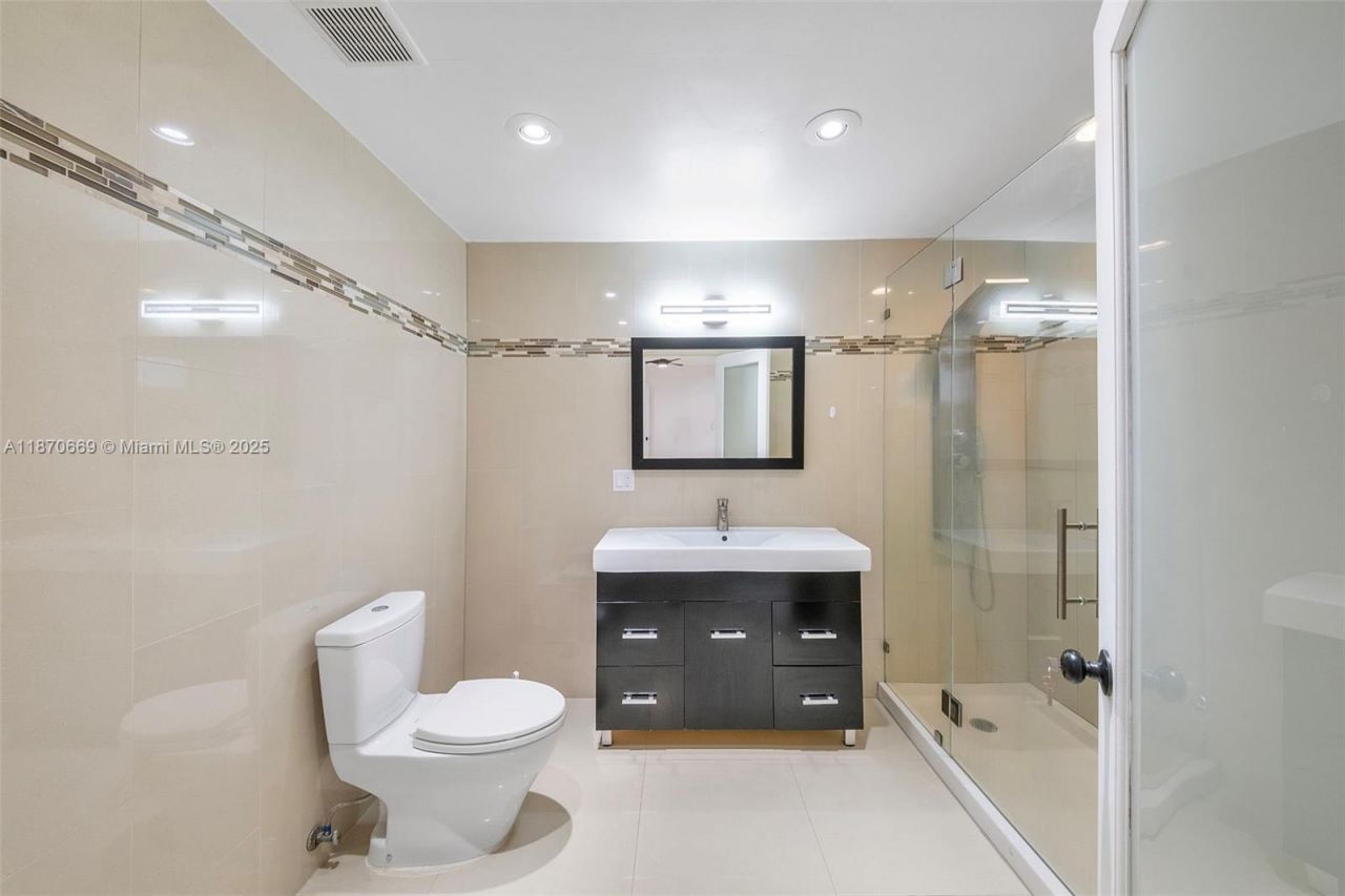 5291 SW 5th St, Miami, FL 33134 Photo