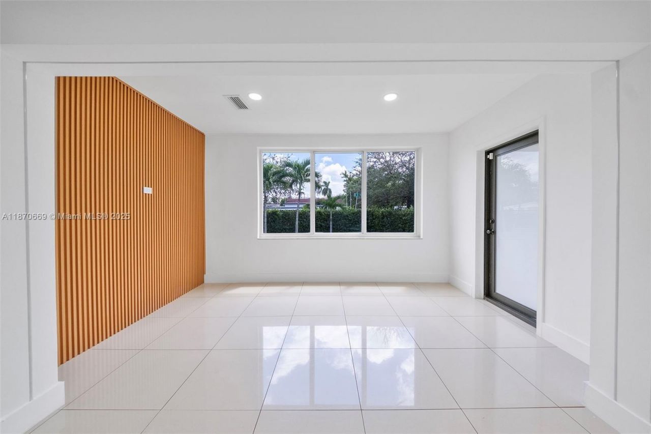 5291 SW 5th St, Miami, FL 33134 Photo