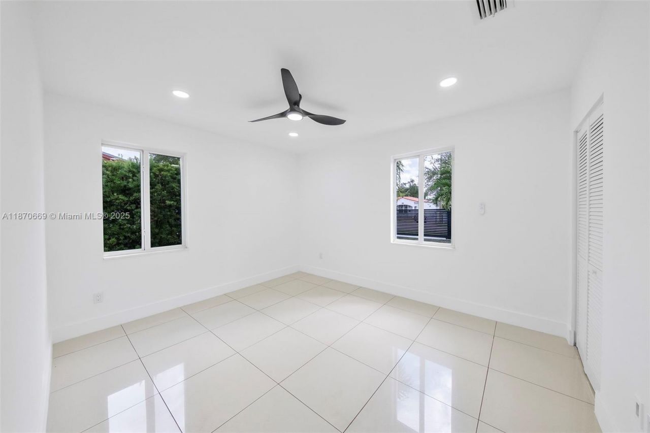 5291 SW 5th St, Miami, FL 33134 Photo