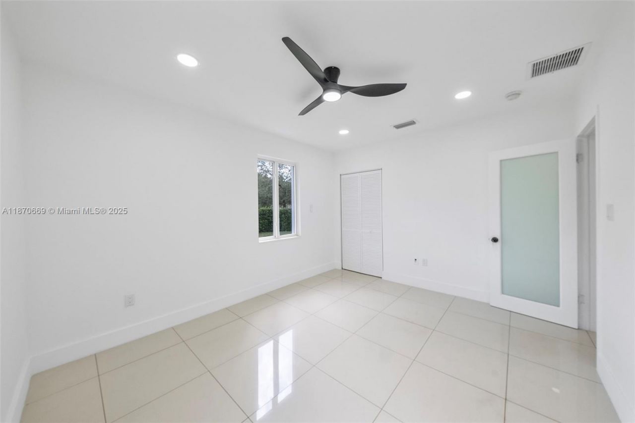 5291 SW 5th St, Miami, FL 33134 Photo