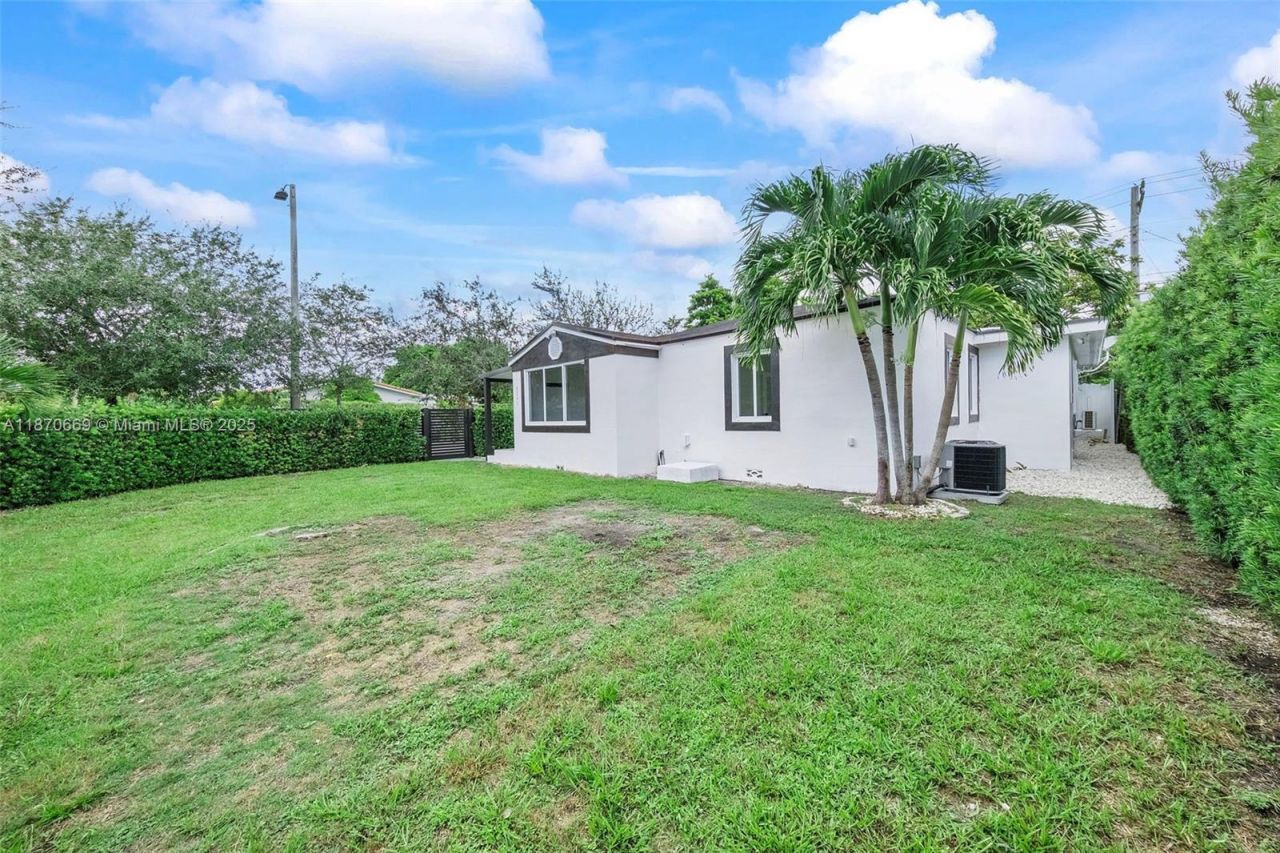 5291 SW 5th St, Miami, FL 33134 Photo