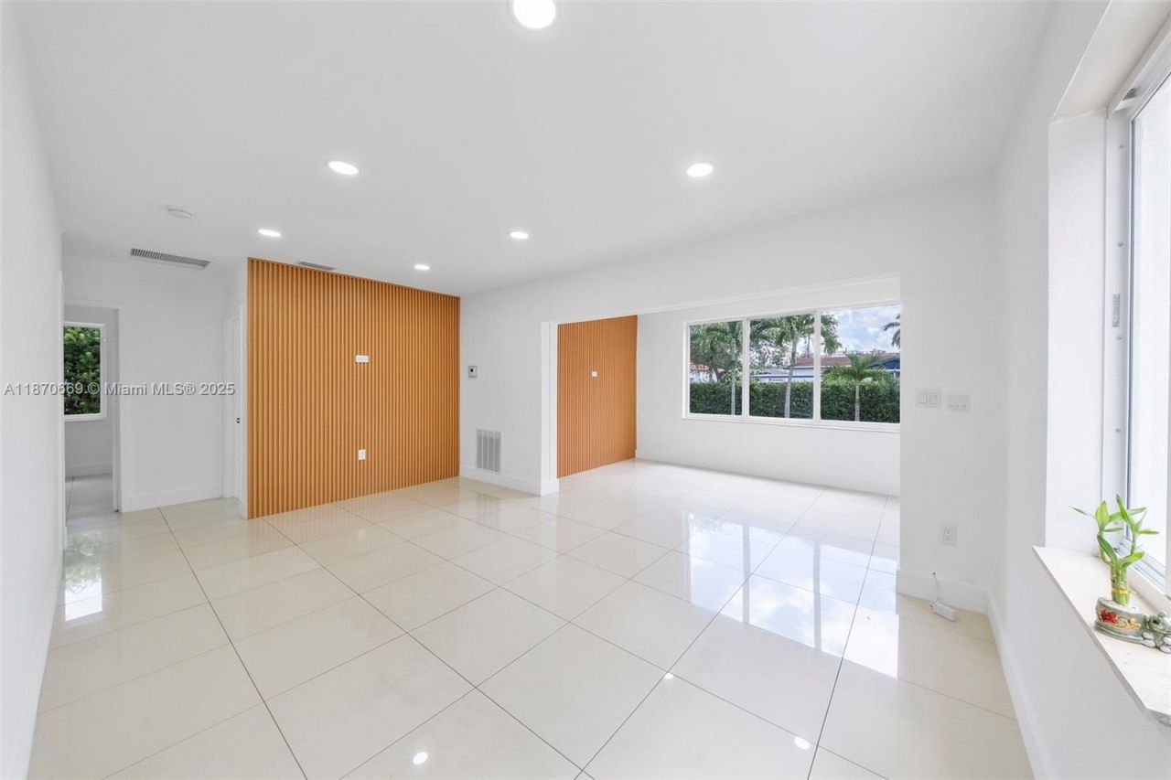 5291 SW 5th St, Miami, FL 33134 Photo