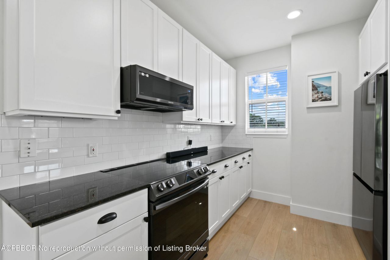 3940 N Flagler Drive, Unit 206, West Palm Beach, FL 33407 Photo