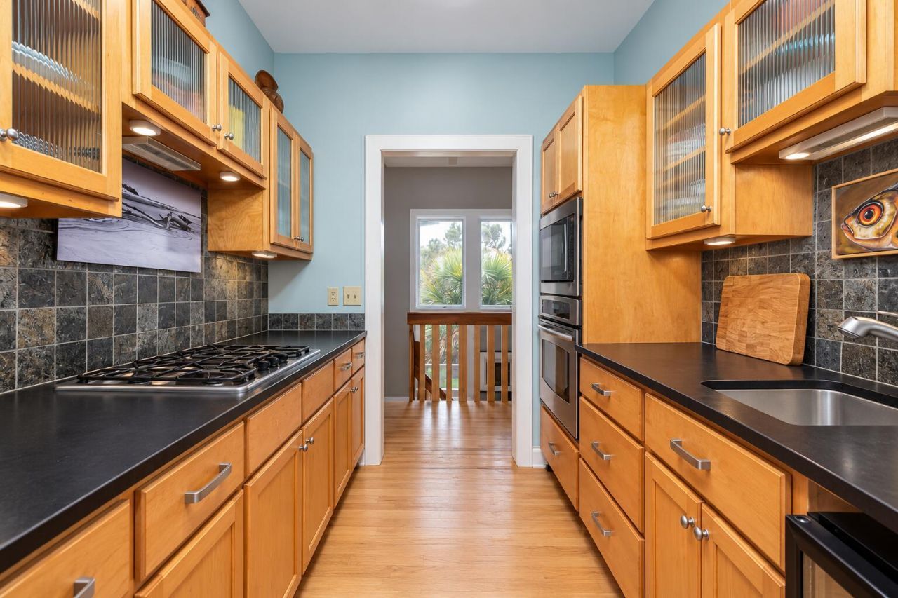 242 Old House Lane Photo 12