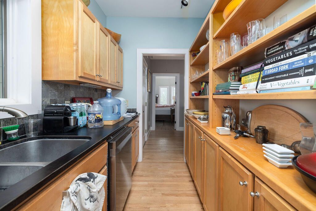 242 Old House Lane Photo 9