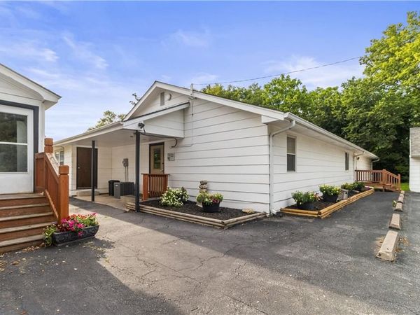 508 SE 12th Street, Oak Grove, MO 64075