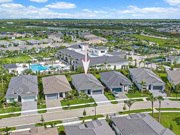 10151 Driftwood Way, Palm Beach Gardens, FL 33412