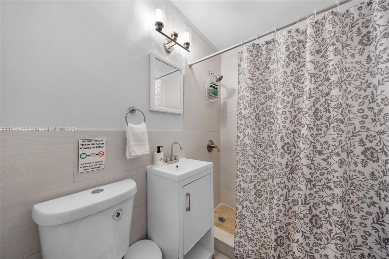 817 SW 12th St, Fort Lauderdale, FL 33315 Photo