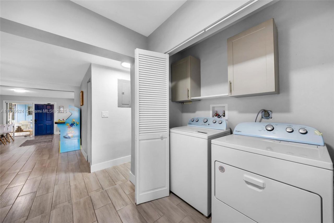 817 SW 12th St, Fort Lauderdale, FL 33315 Photo