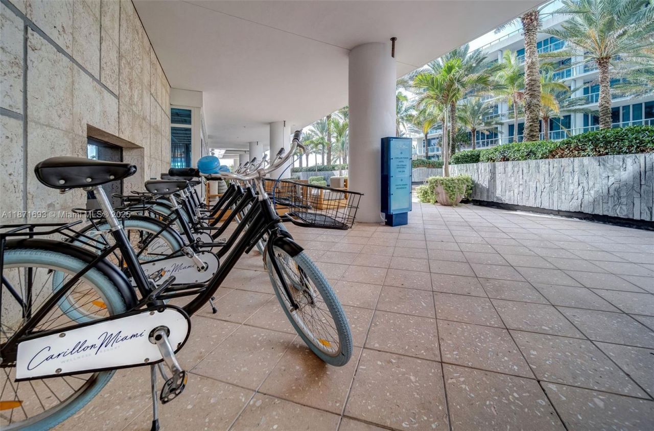 6801 Collins Ave, Unit 1204/1217, Miami Beach, FL 33141 Photo