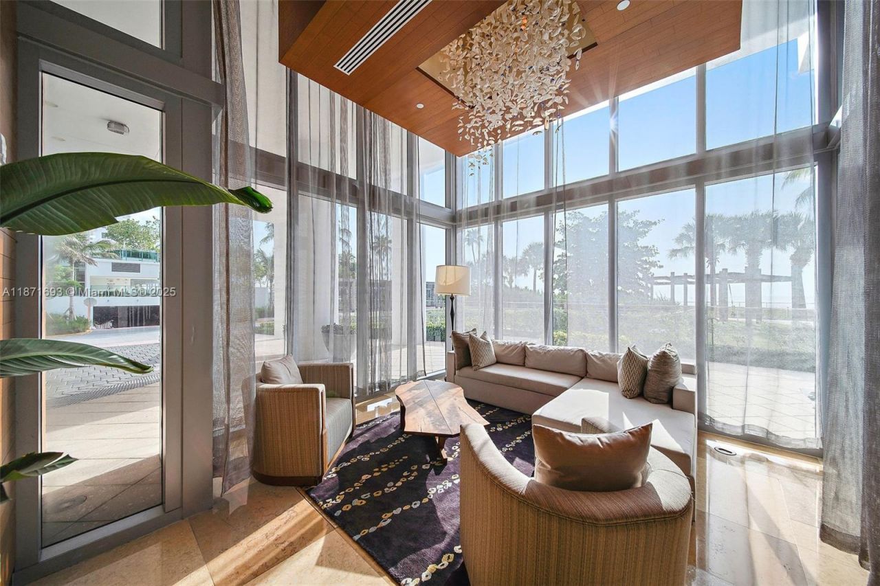 6801 Collins Ave, Unit 1204/1217, Miami Beach, FL 33141 Photo