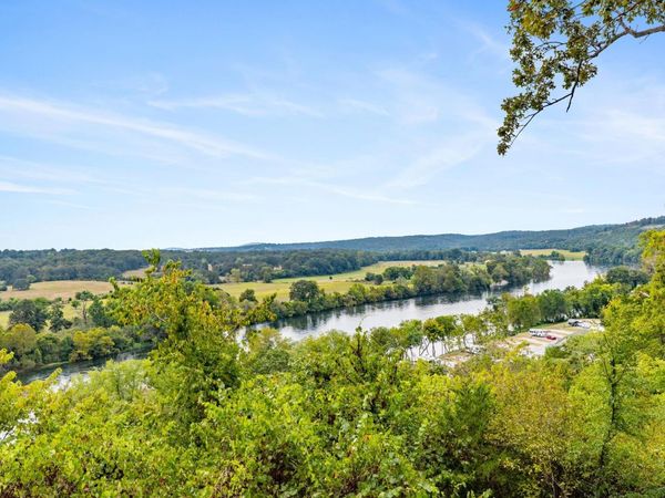 377 Virginia Lee Road, Cotter, AR 72626