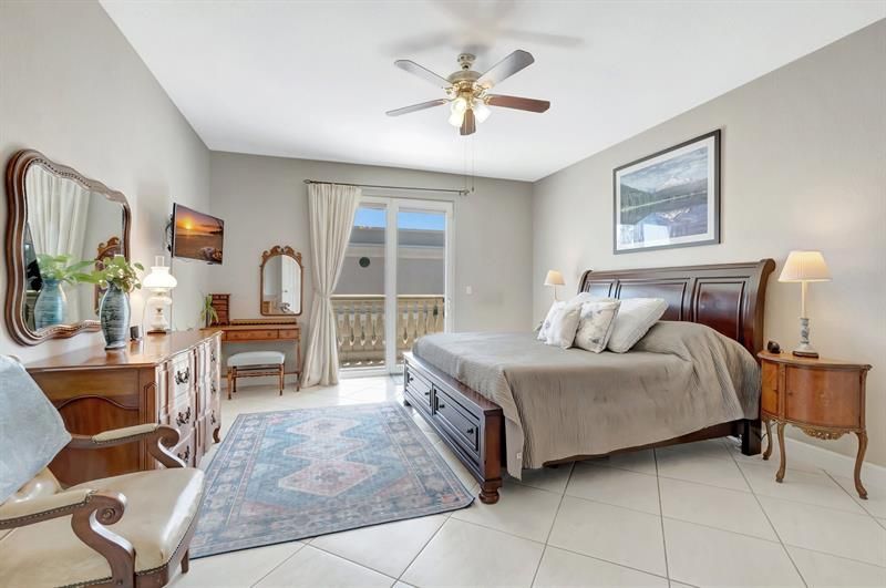 1776 Bay Dr, Pompano Beach, FL 33062 Photo