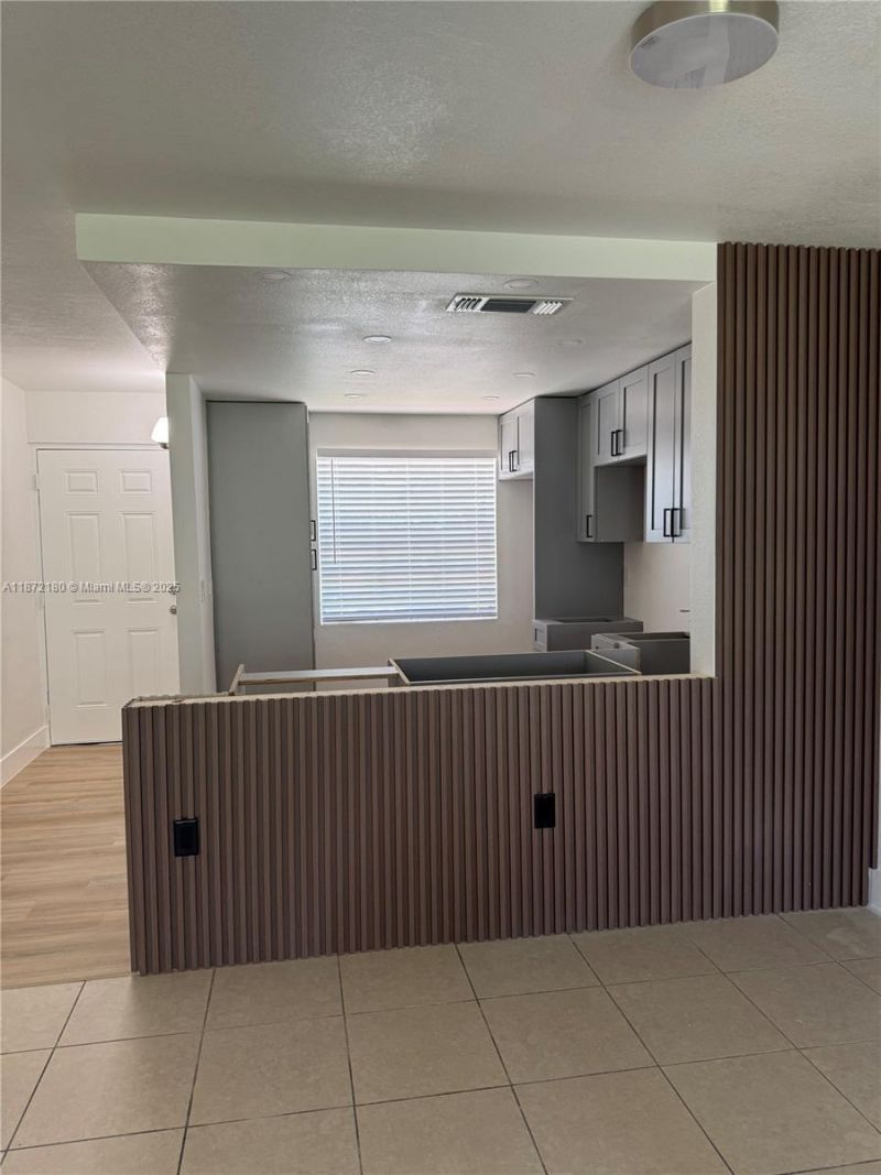 2828 Jackson Street, Unit I3, Fort Myers, FL 33901 Photo