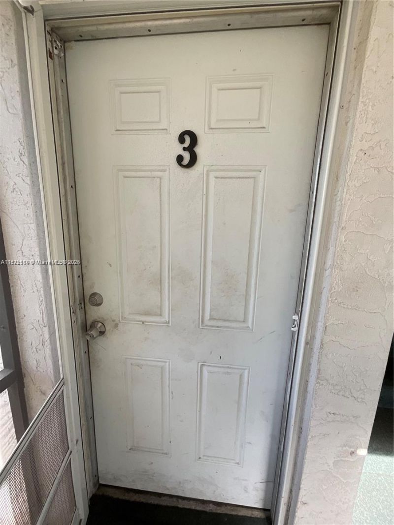 2828 Jackson Street, Unit I3, Fort Myers, FL 33901 Photo