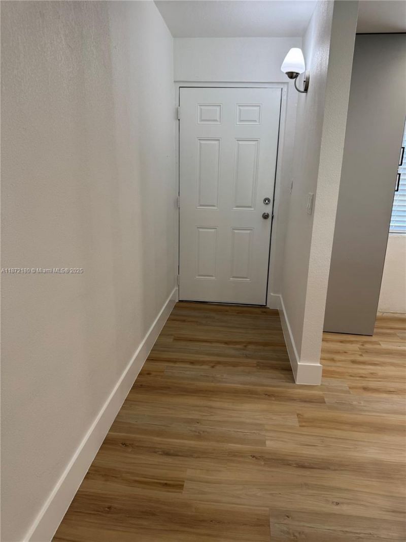 2828 Jackson Street, Unit I3, Fort Myers, FL 33901 Photo