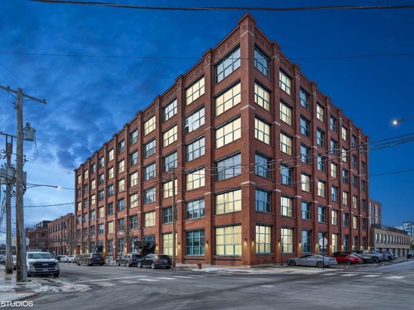 312 N May Street, Unit 102, Chicago, IL 60607