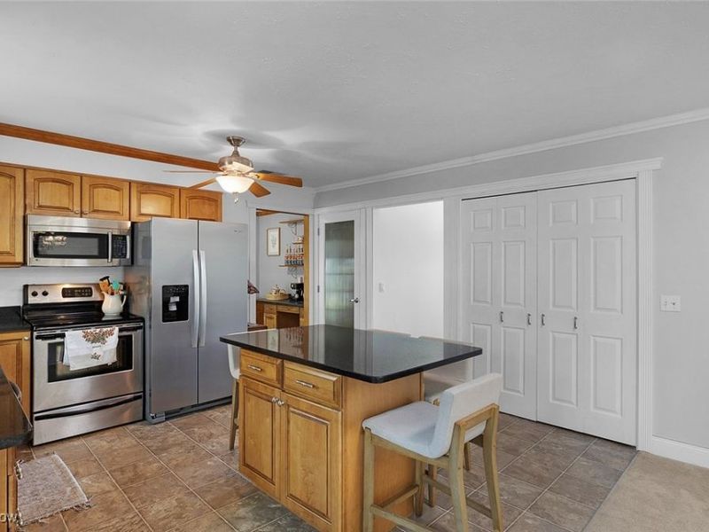 47785 Cooper Foster Park Road, Amherst, OH 44001 Photo 6