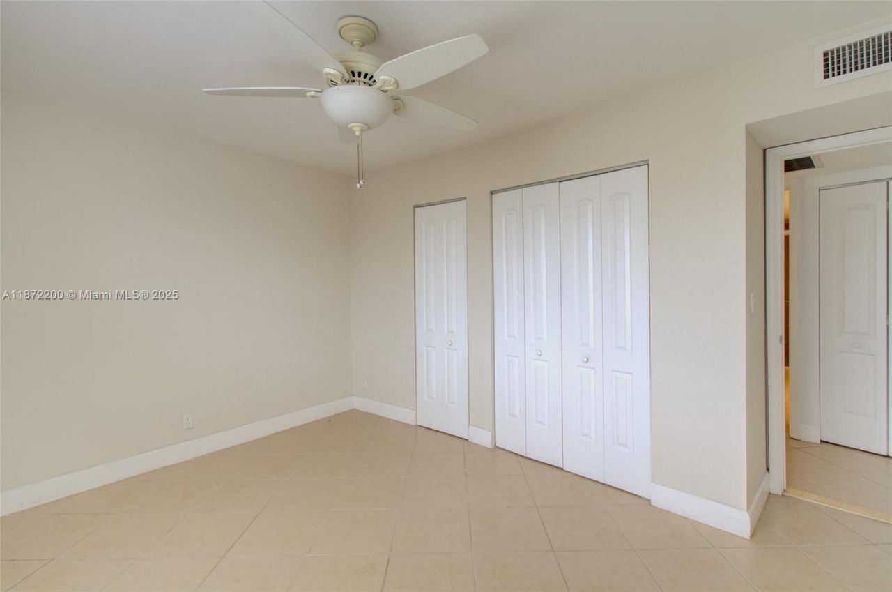401 Golden Isles Dr, Unit 702, Hallandale Beach, FL 33009 Photo