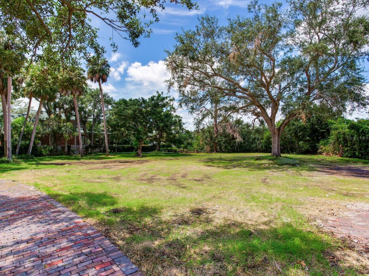 5001 S Shore Crest Circle, Tampa, FL 33609 Photo
