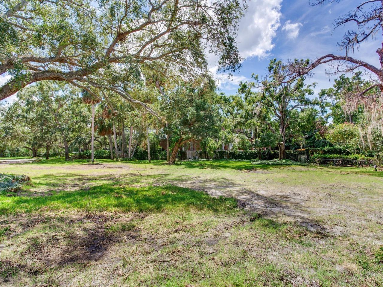 5001 S Shore Crest Circle, Tampa, FL 33609 Photo