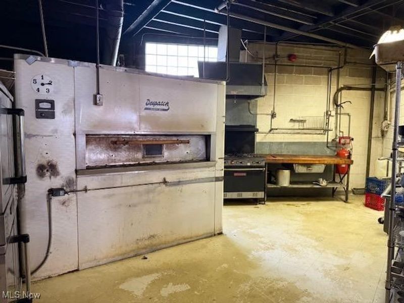 501 Lake Avenue, Elyria, OH 44035 Photo 8