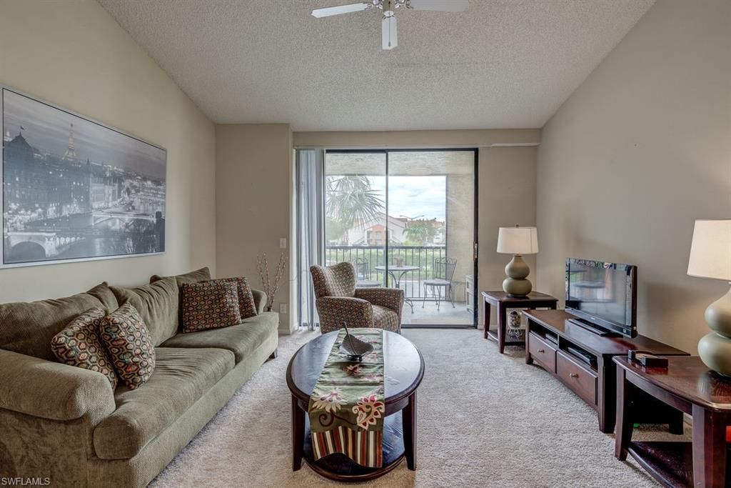 13545 Eagle Ridge Dr, Unit 827, Fort Myers, FL 33912 Photo