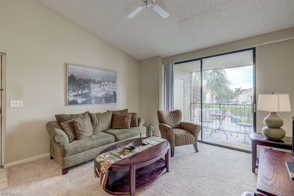 13545 Eagle Ridge Dr, Unit 827, Fort Myers, FL 33912 Photo