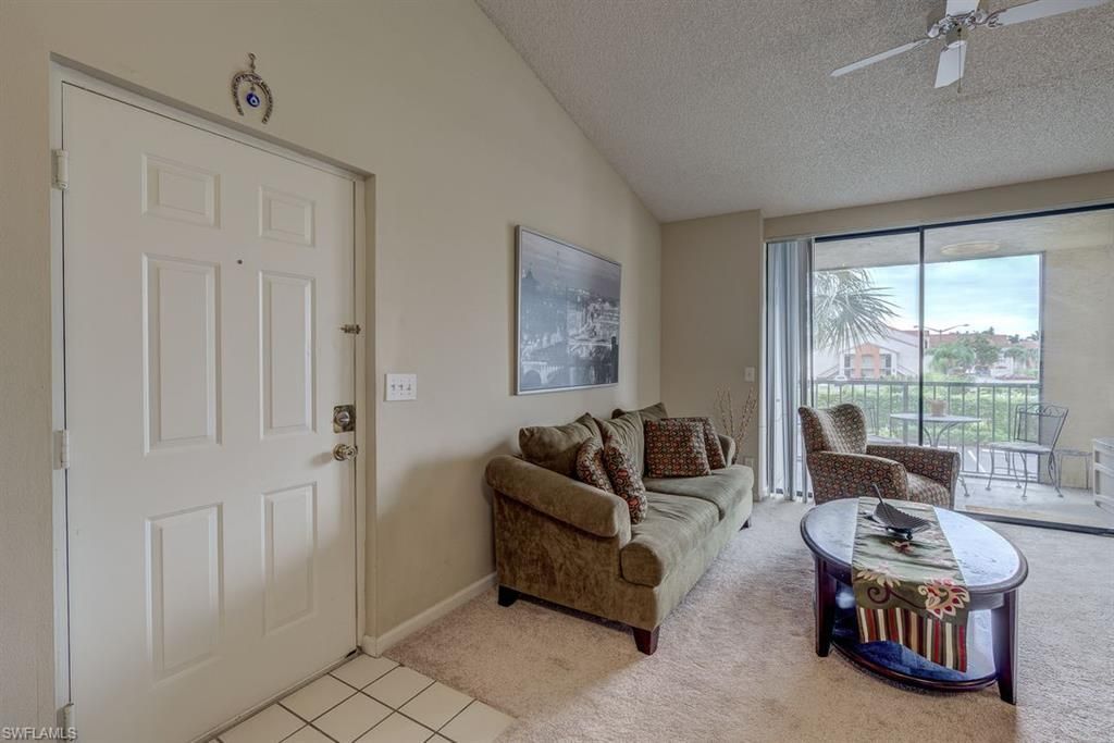 13545 Eagle Ridge Dr, Unit 827, Fort Myers, FL 33912 Photo