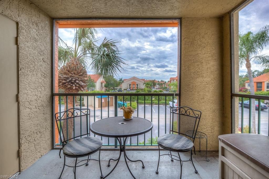 13545 Eagle Ridge Dr, Unit 827, Fort Myers, FL 33912 Photo