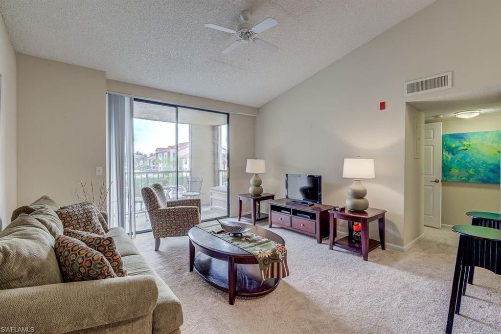 13545 Eagle Ridge Dr, Unit 827, Fort Myers, FL 33912 Photo