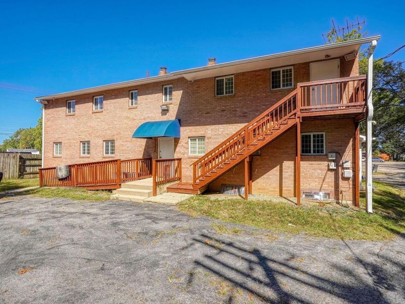 2505 Woodley Road, Columbus, OH 43231 Photo 3