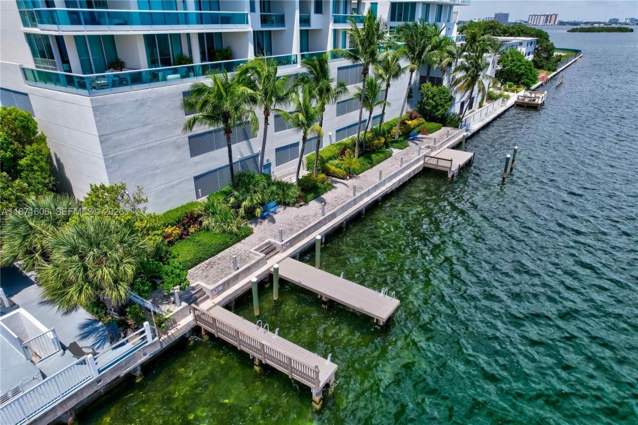 7935 East Dr, Unit 1104, North Bay Village, FL 33141 Photo
