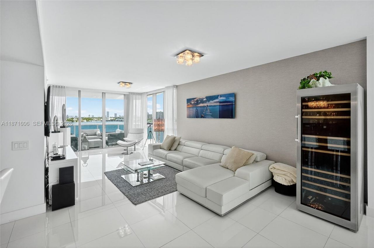 7935 East Dr, Unit 1104, North Bay Village, FL 33141 Photo